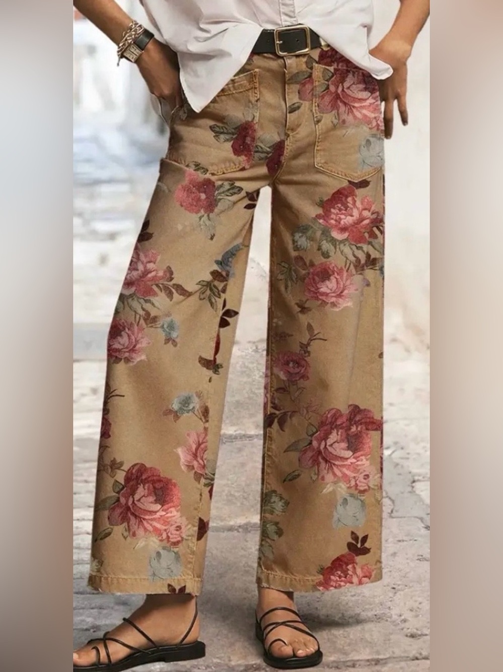 Flamingals Floral Wide-Leg Women’s Jeans - Tan with Pink Roses NWT